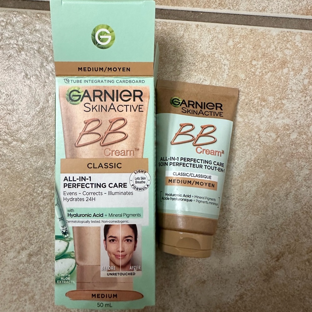 Garnier SkinActive BB Cream Hyaluronic Acid + Aloe Vera, Medium